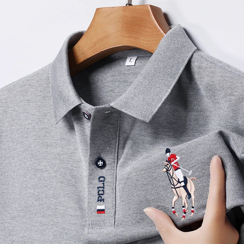Riviera Poloshirt – bestickt & komfortabel für den Sommer